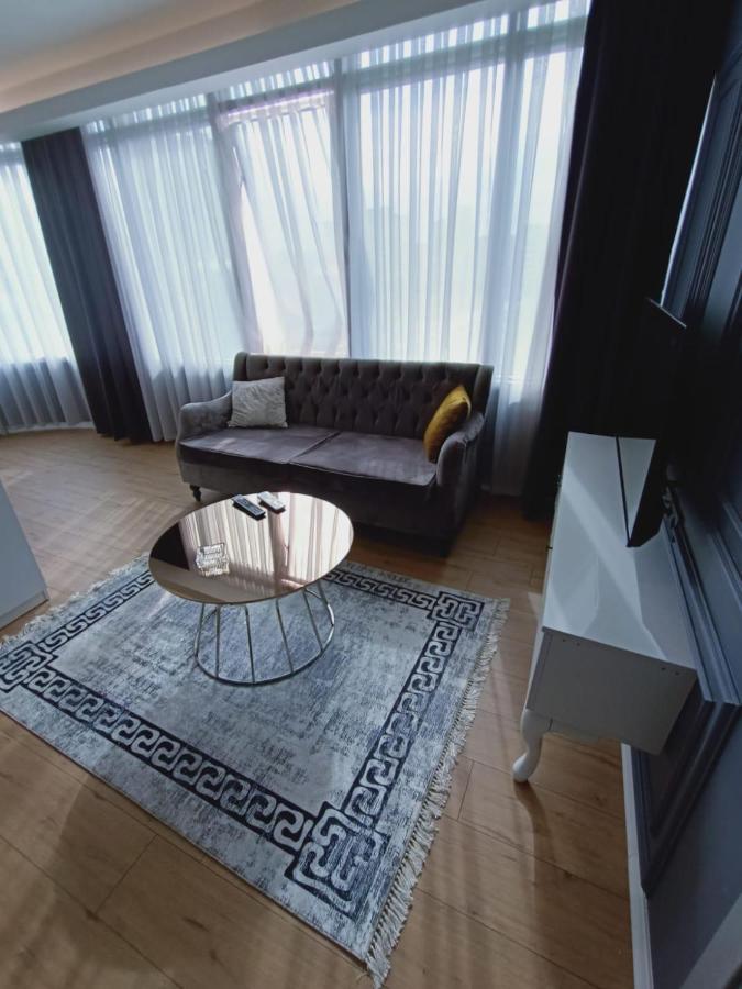 Hola Suites Hotel Istanbul Bagian luar foto