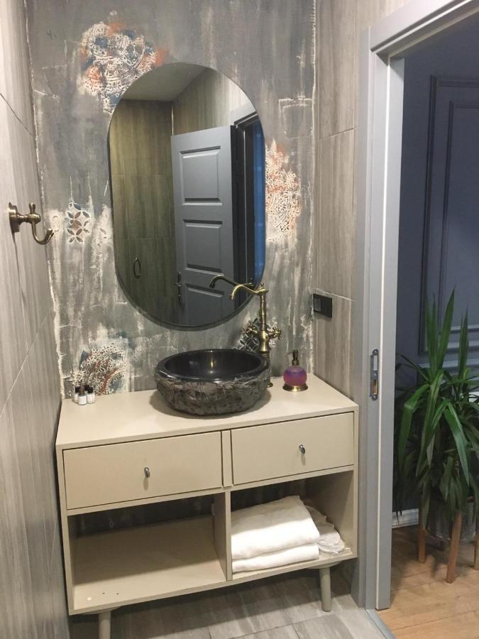 Hola Suites Hotel Istanbul Bagian luar foto
